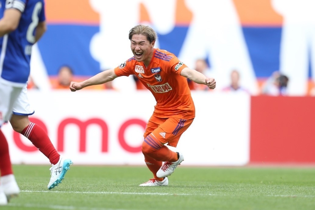 『2年保証』 三戸 舜介 選手 5月14日（日）vs 横浜F・マリノス 試合後 ウェア